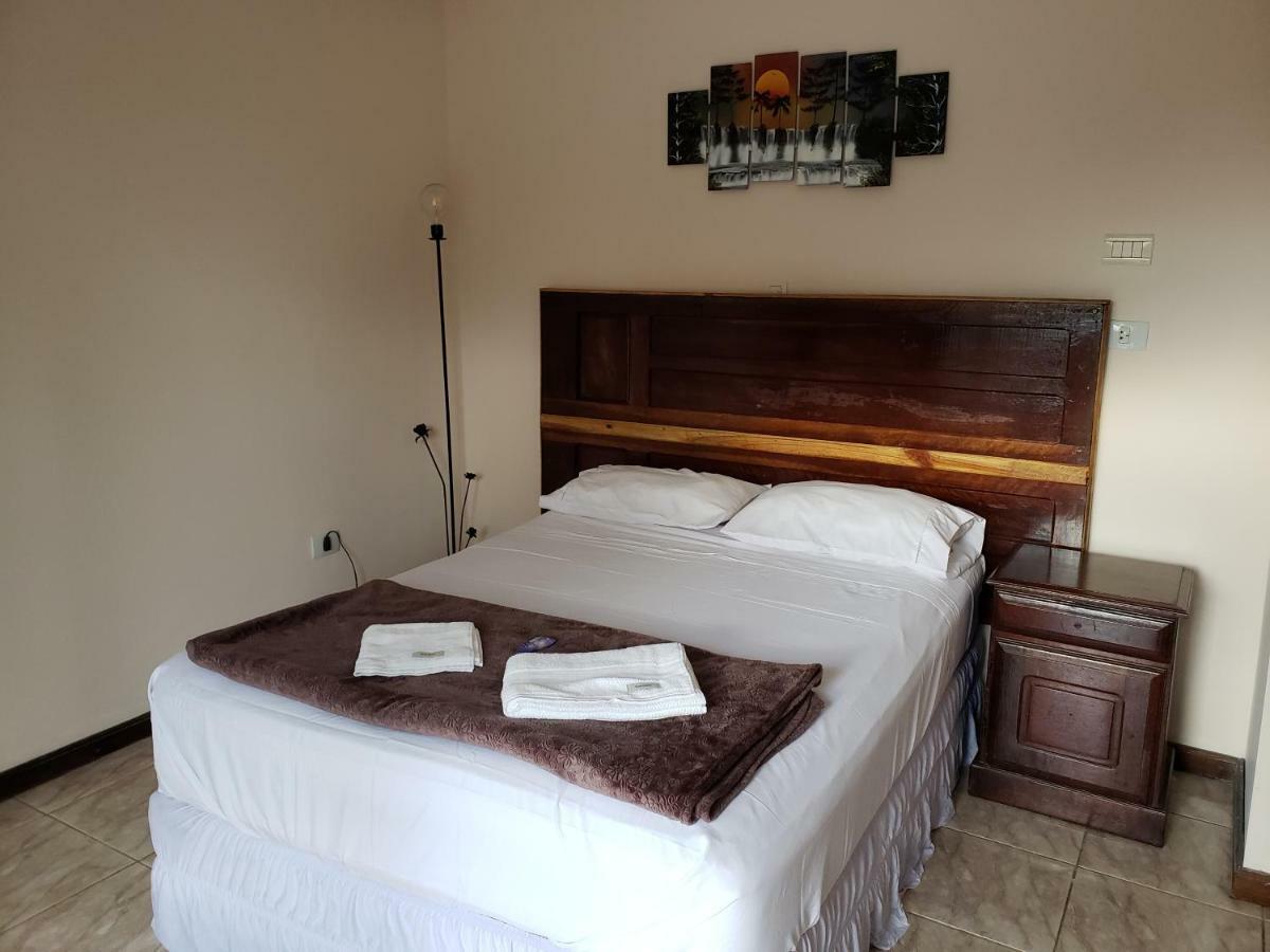 Apart Hotel El Duende Puerto Iguazú Kültér fotó
